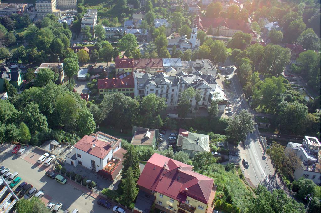 Urocza Art Pensjonat Krynica Zdroj Exterior photo