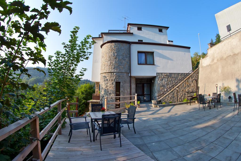 Urocza Art Pensjonat Krynica Zdroj Exterior photo